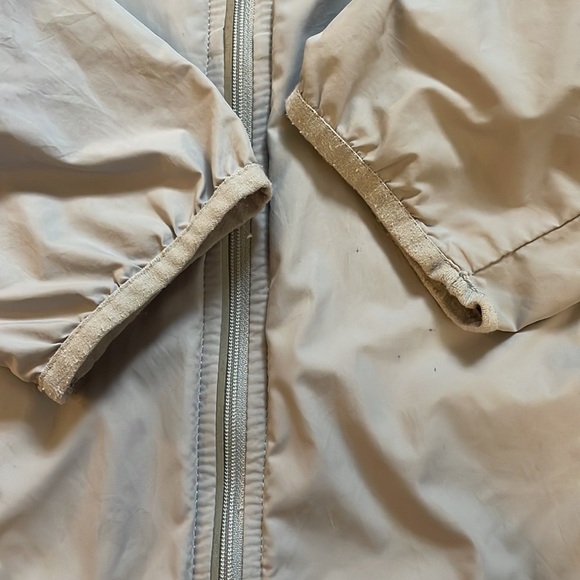 ⭐️3/20 Nike running lightweight zip up large - Picture 2 of 5